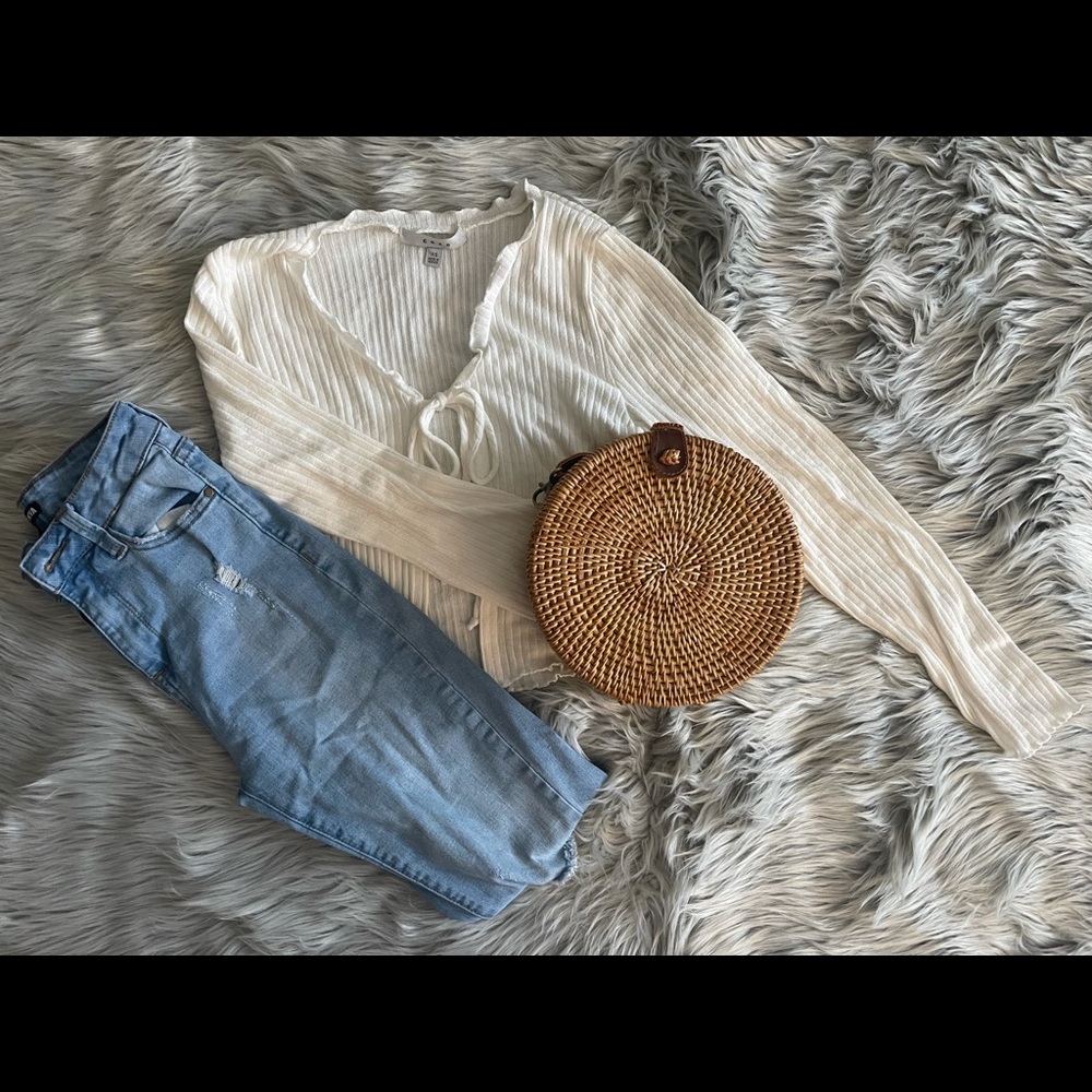 Gaze White Self Tie Cardigan